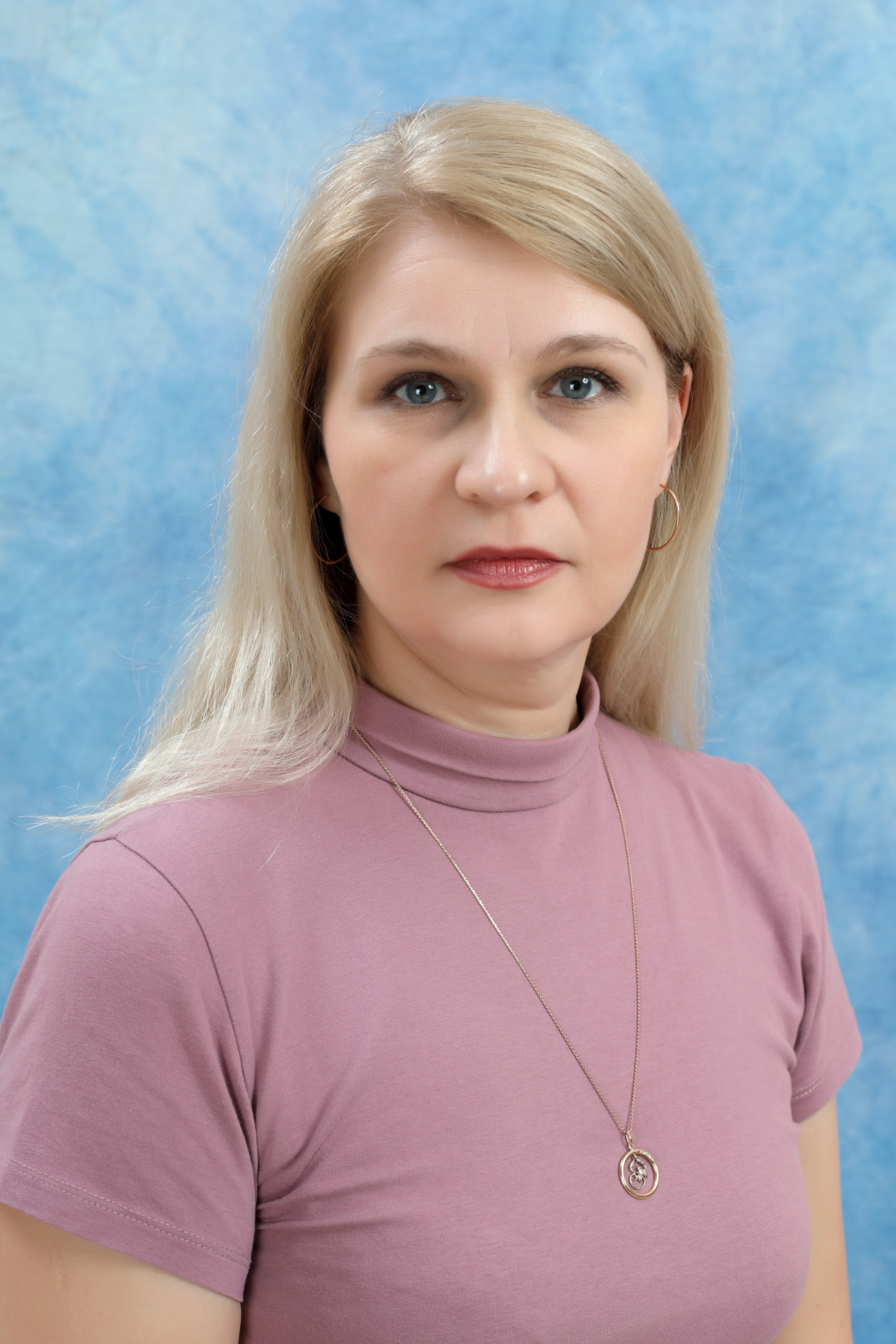 музыкальный руководитель Давыдова Наталья Николаевна.
